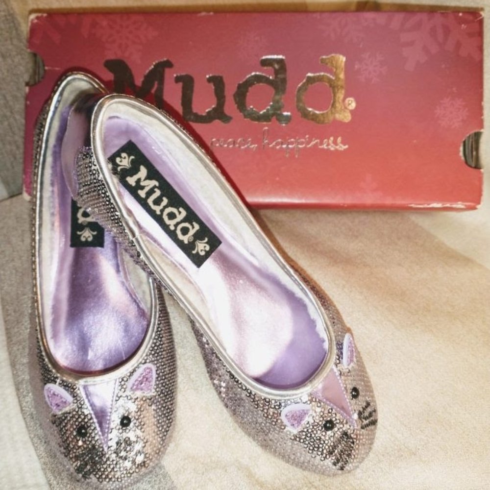 NEW IN BOX !Never Worn Adorable MUDD Mouse Shoes!!